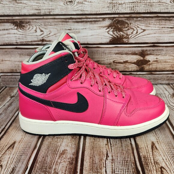 Mid Gs High Top Jordans Pink Air Jordan Mid GS 'Pink Quartz